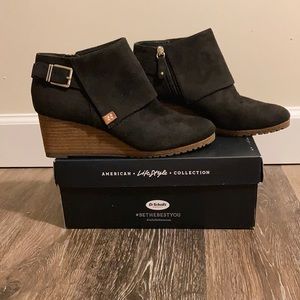 Dr. Scholl’s black suede wedge bootie